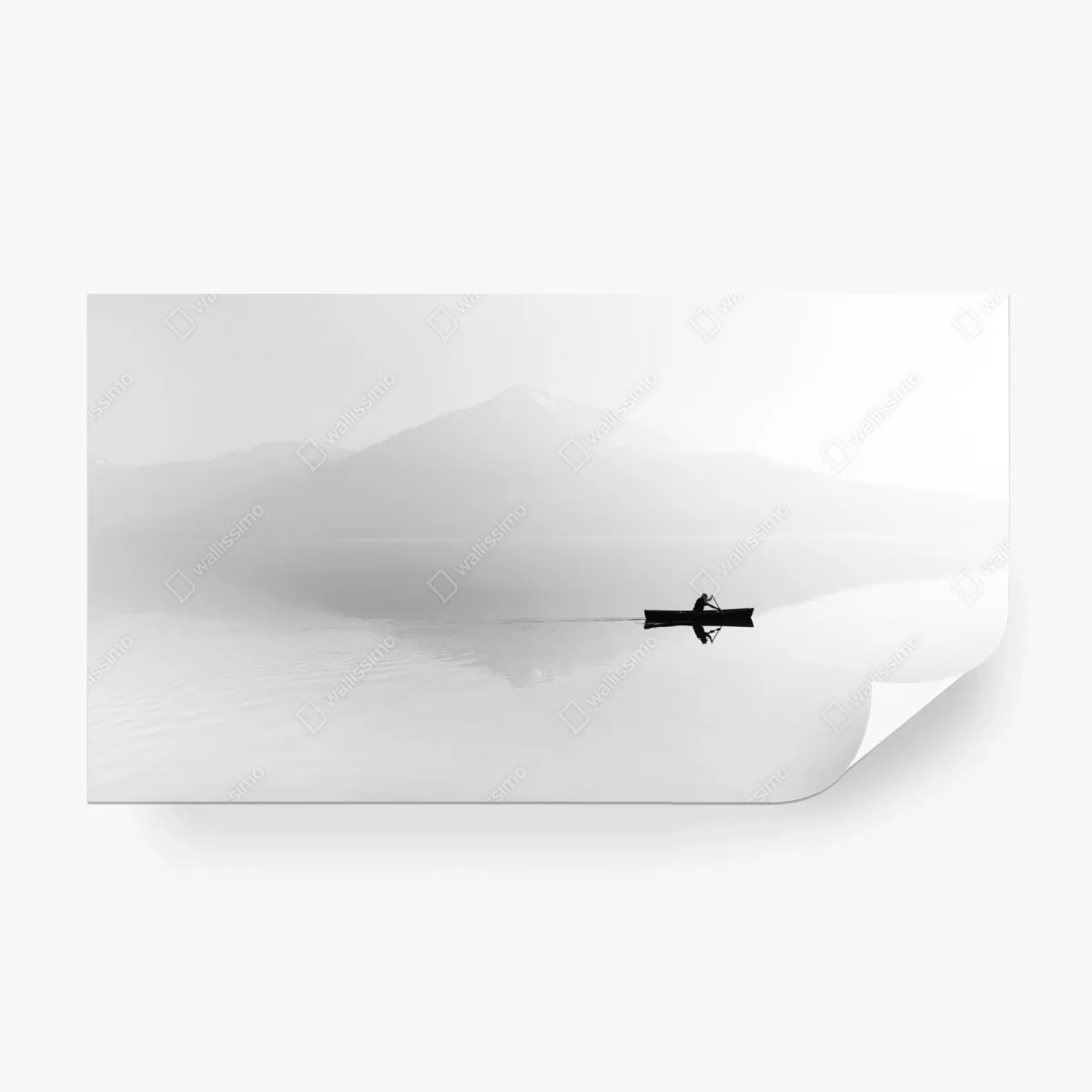 Papier peint brume sur le lac et barque solitaire – Wallnifity® Papier peint brume sur le lac et barque solitaire – Wallnifity®