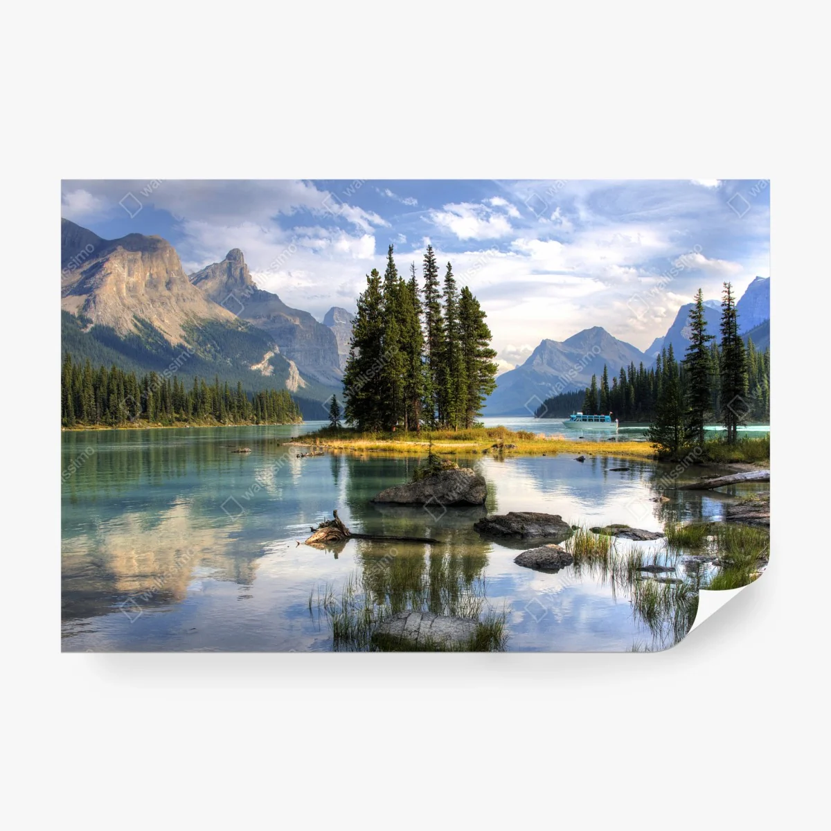 Papier peint île boisée sur lac alpin aux eaux turquoises – Wallnifity® Papier peint île boisée sur lac alpin aux eaux turquoises – Wallnifity®