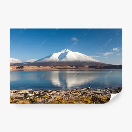 Papier peint reflet serein du volcan dans le désert d'Atacama – Wallnifity®