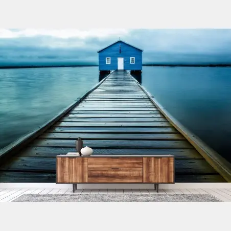 Papier peint maisonnette bleue au bout de la jetée – Wallnifity®