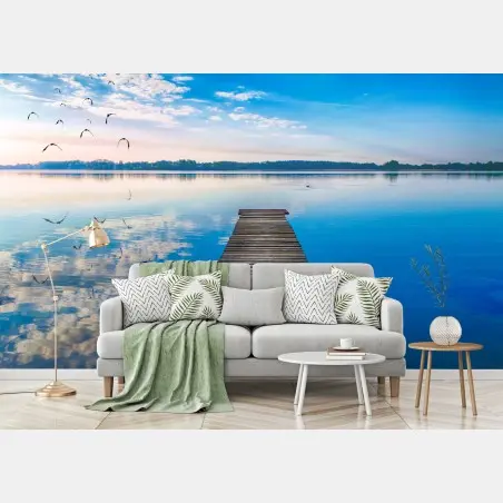Papier peint ponton tranquille sur le lac de Masurie – Wallnifity®