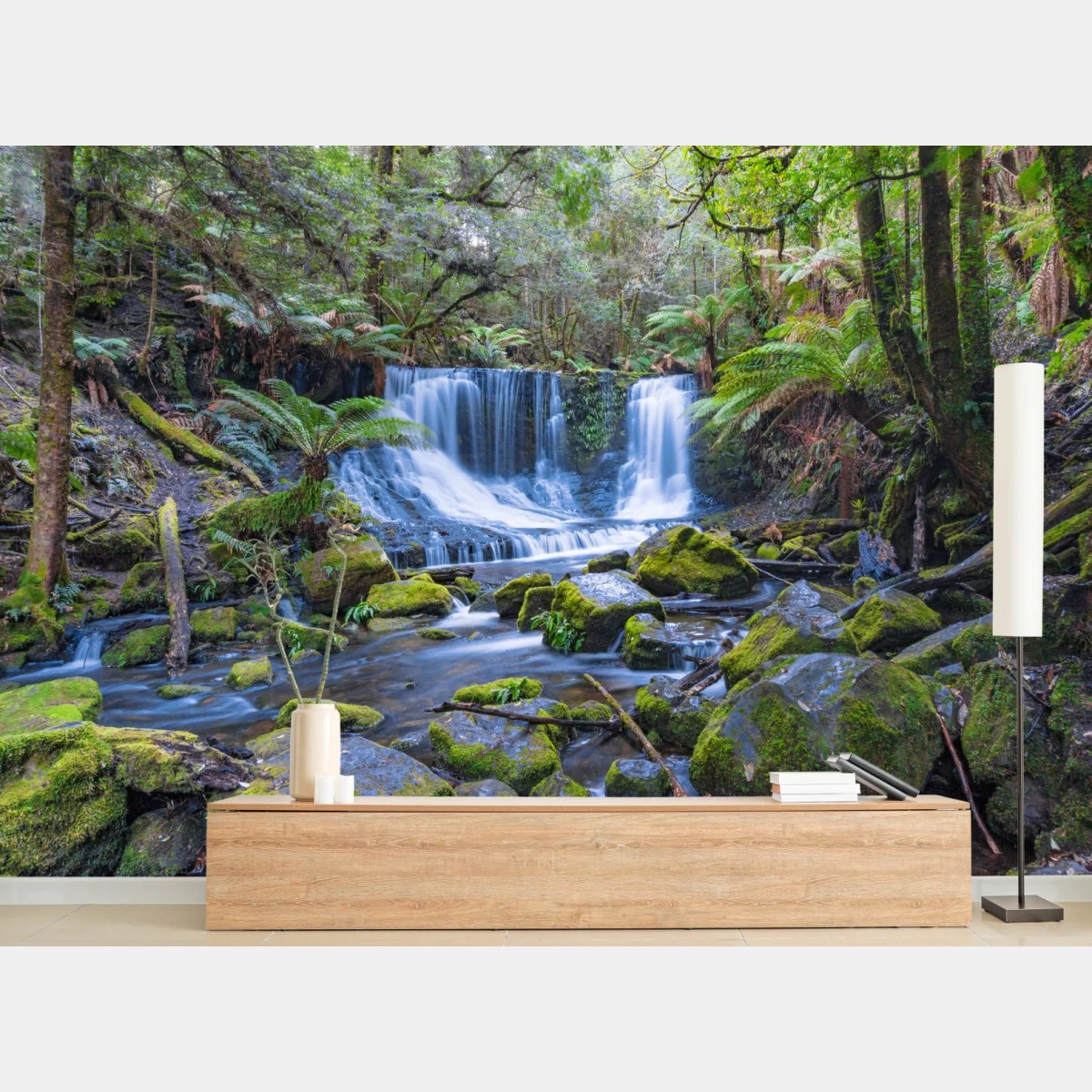Papier peint cascade sereine au cœur de la forêt – Wallnifity® Papier peint cascade sereine au cœur de la forêt – Wallnifity®