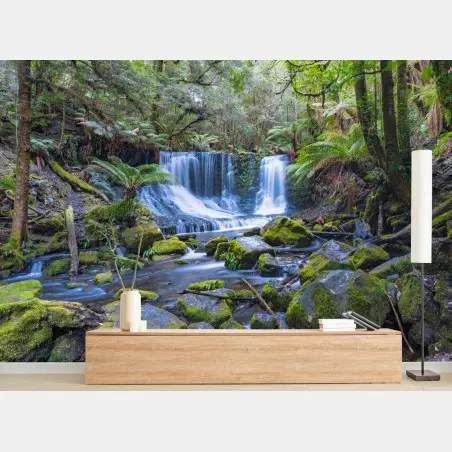 Papier peint cascade sereine au cœur de la forêt – Wallnifity®