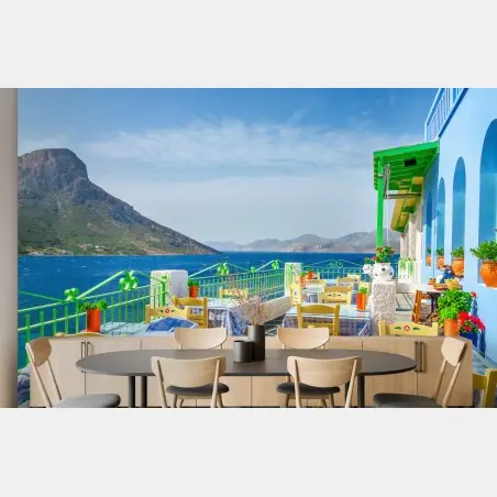 Papier peint terrasse en bord de mer aux couleurs vives – Wallnifity®