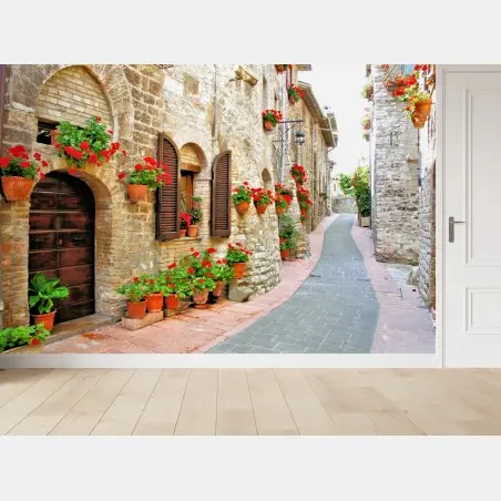 Papier peint ruelle fleurie dans un village en pierre – Wallnifity®