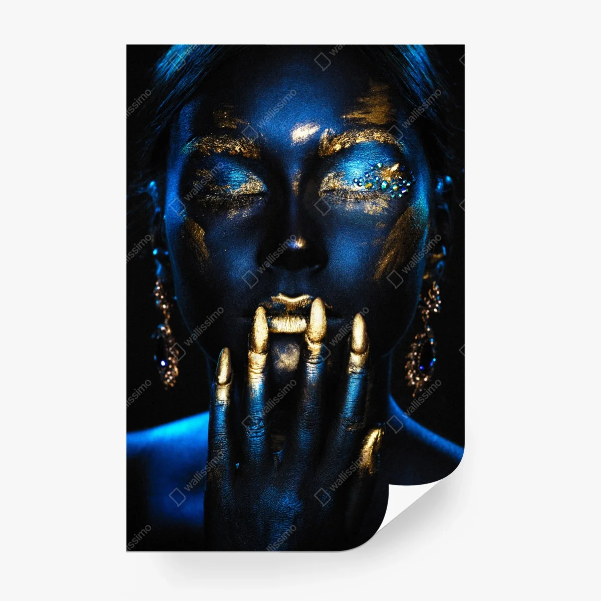 Papier peint portrait mystique en or et bleu – Wallnifity® Papier peint portrait mystique en or et bleu – Wallnifity®