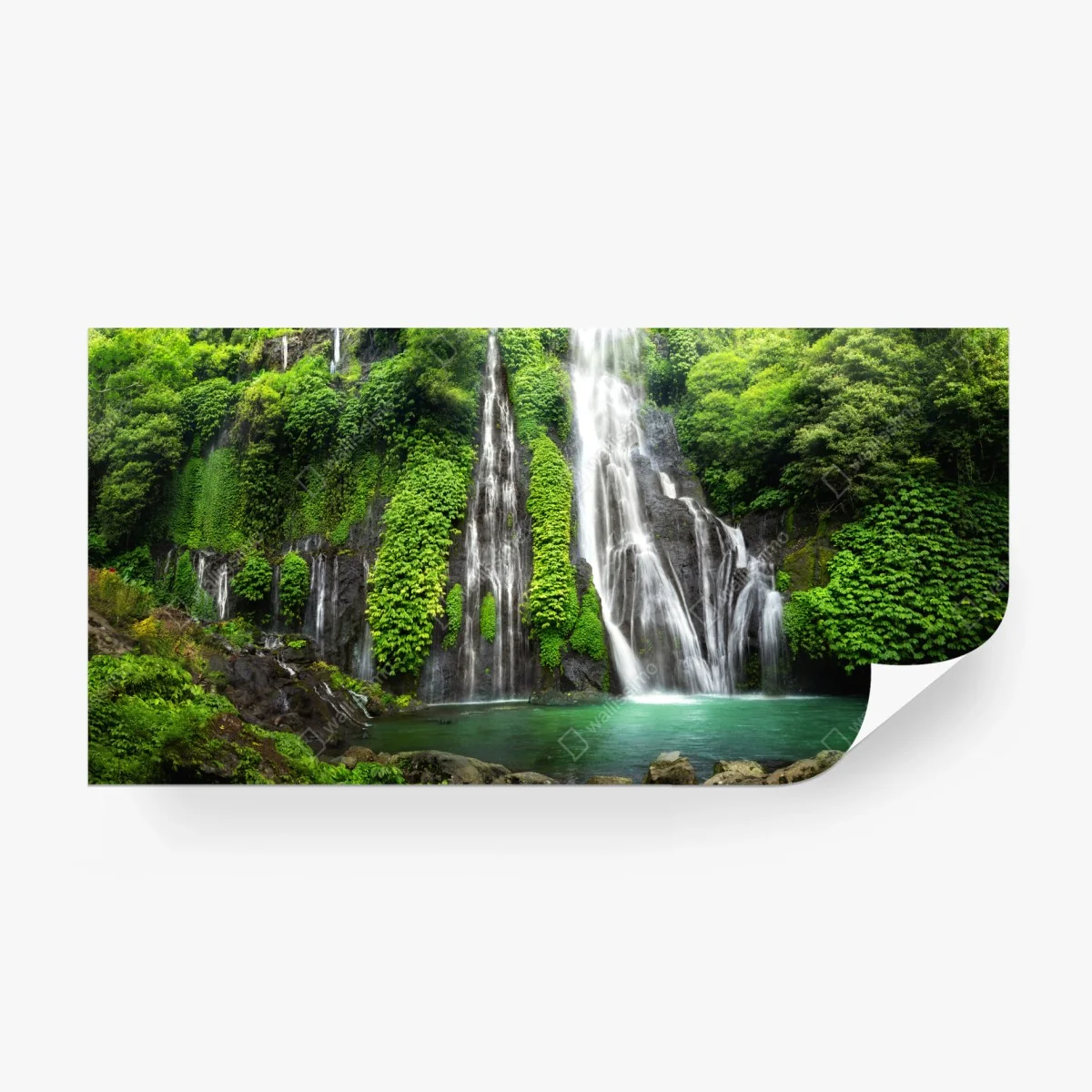Papier peint cascade émeraude au cœur d'une forêt luxuriante – Wallnifity® Papier peint cascade émeraude au cœur d'une forêt luxuriante – Wallnifity®