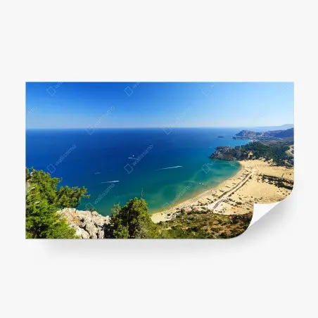 Papier peint vue panoramique d'une plage méditerranéenne – Wallnifity®