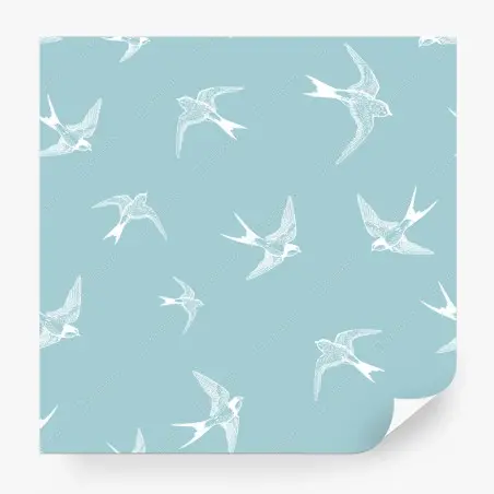 Papier peint motif d'hirondelles en vol sur fond bleu pastel – Wallnifity®