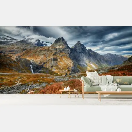Papier peint paysage d'automne dramatique en montagne – Wallnifity®