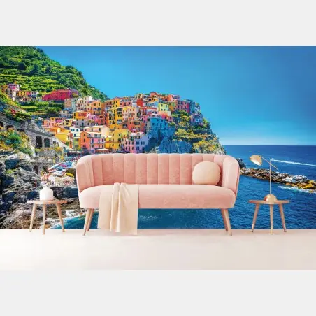 Papier peint village coloré sur la falaise méditerranéenne – Wallnifity®