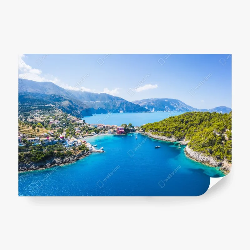 Papier peint baie aux eaux turquoises et village côtier – Wallnifity® Papier peint baie aux eaux turquoises et village côtier – Wallnifity®