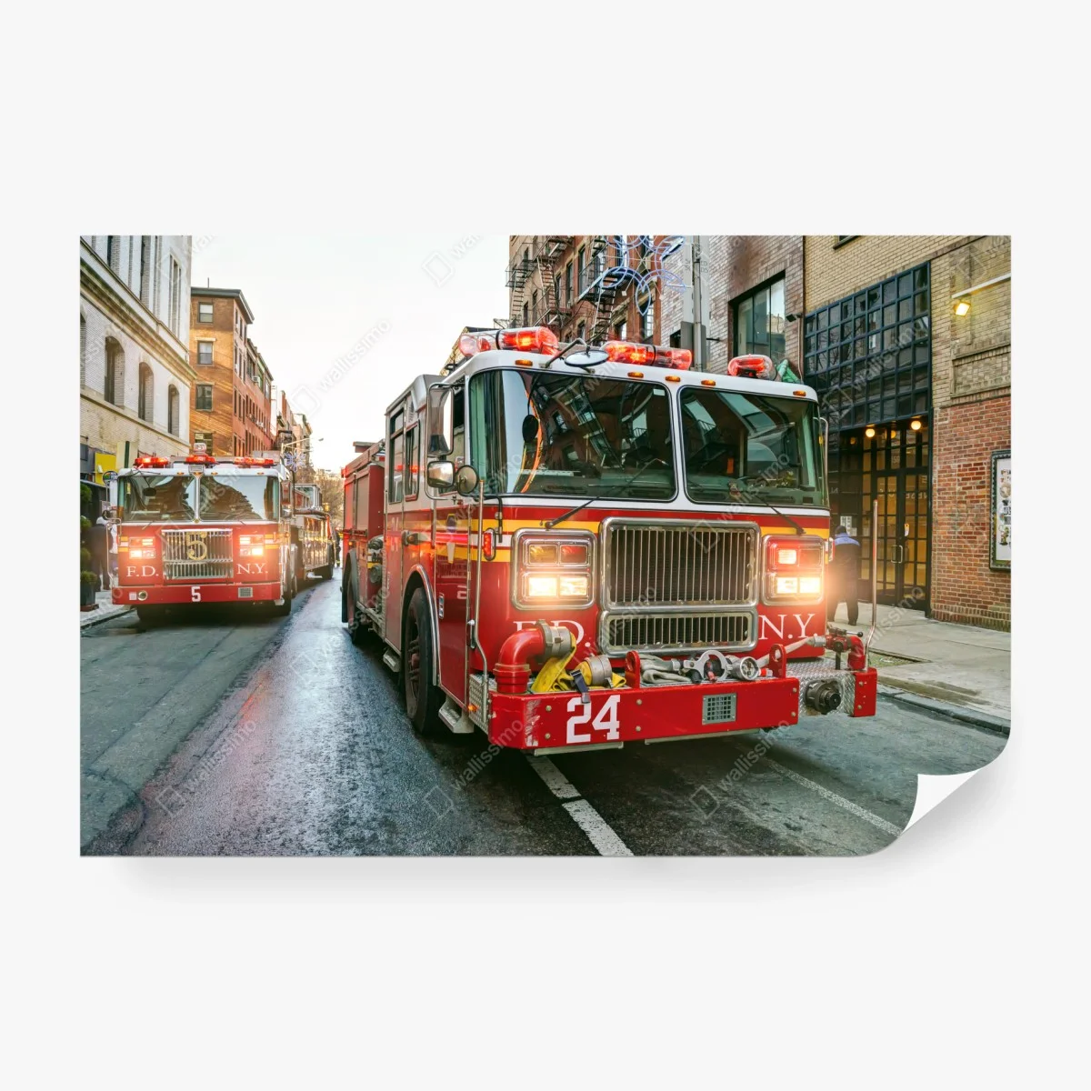 Papier peint camion de pompiers en intervention à New York – Wallnifity®