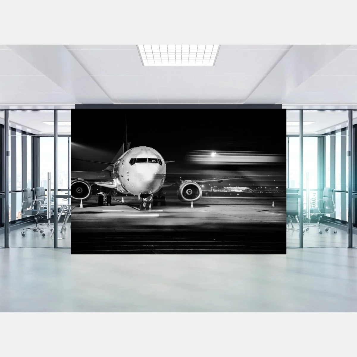 Papier peint avion sur le tarmac la nuit en noir et blanc – Wallnifity® Papier peint avion sur le tarmac la nuit en noir et blanc – Wallnifity®
