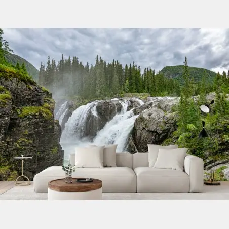 Papier peint cascade sauvage entre rochers et sapins – Wallnifity®