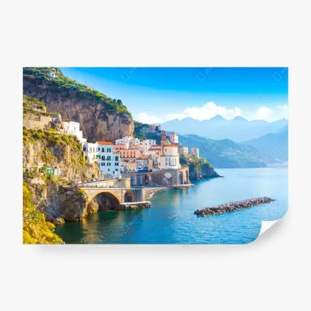 Papier peint village côtier ensoleillé sur la Côte d'Amalfi – Wallnifity®