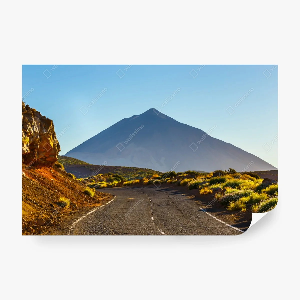 Papier peint route vers le volcan majestueux – Wallnifity® Papier peint route vers le volcan majestueux – Wallnifity®