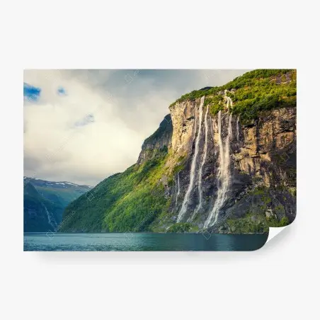 Papier peint affiche murale : cascades du fjord de Geiranger – Wallnifity®