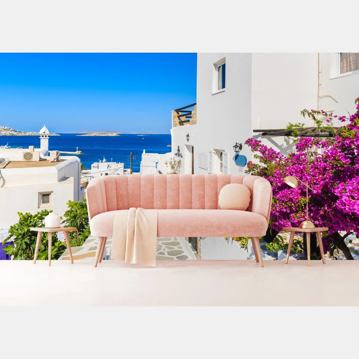 Papier peint ruelle blanche fleurie à Mykonos – Wallnifity® Papier peint ruelle blanche fleurie à Mykonos – Wallnifity®