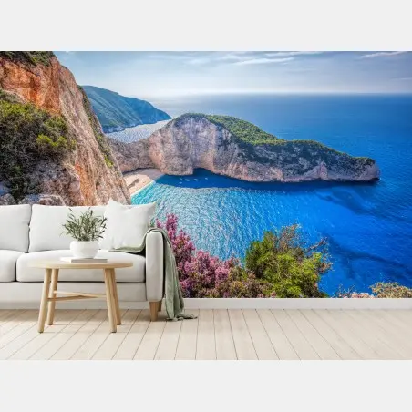 Papier peint baie de Navagio à Zakynthos, falaises et mer turquoise – Wallnifity®