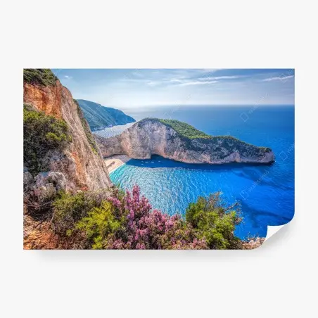 Papier peint baie de Navagio à Zakynthos, falaises et mer turquoise – Wallnifity®