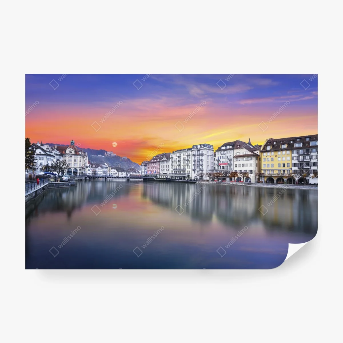 Papier peint coucher de soleil sur la Reuss à Lucerne – Wallnifity® Papier peint coucher de soleil sur la Reuss à Lucerne – Wallnifity®