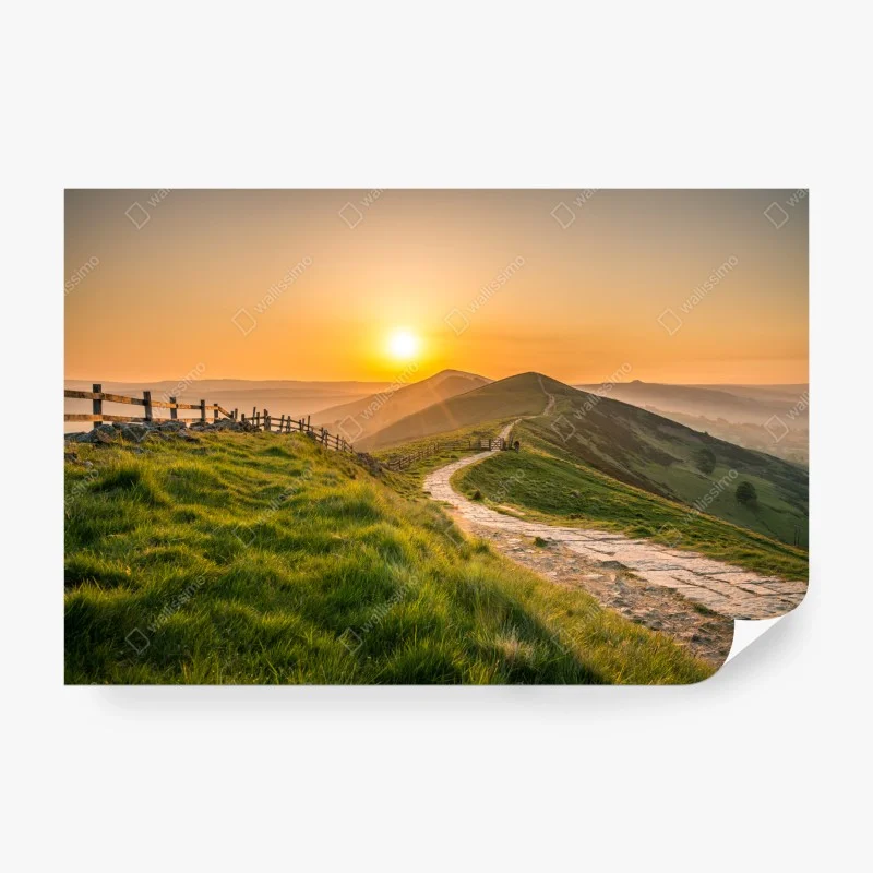 Papier peint sentier doré sur les collines au coucher du soleil – Wallnifity® Papier peint sentier doré sur les collines au coucher du soleil – Wallnifity®