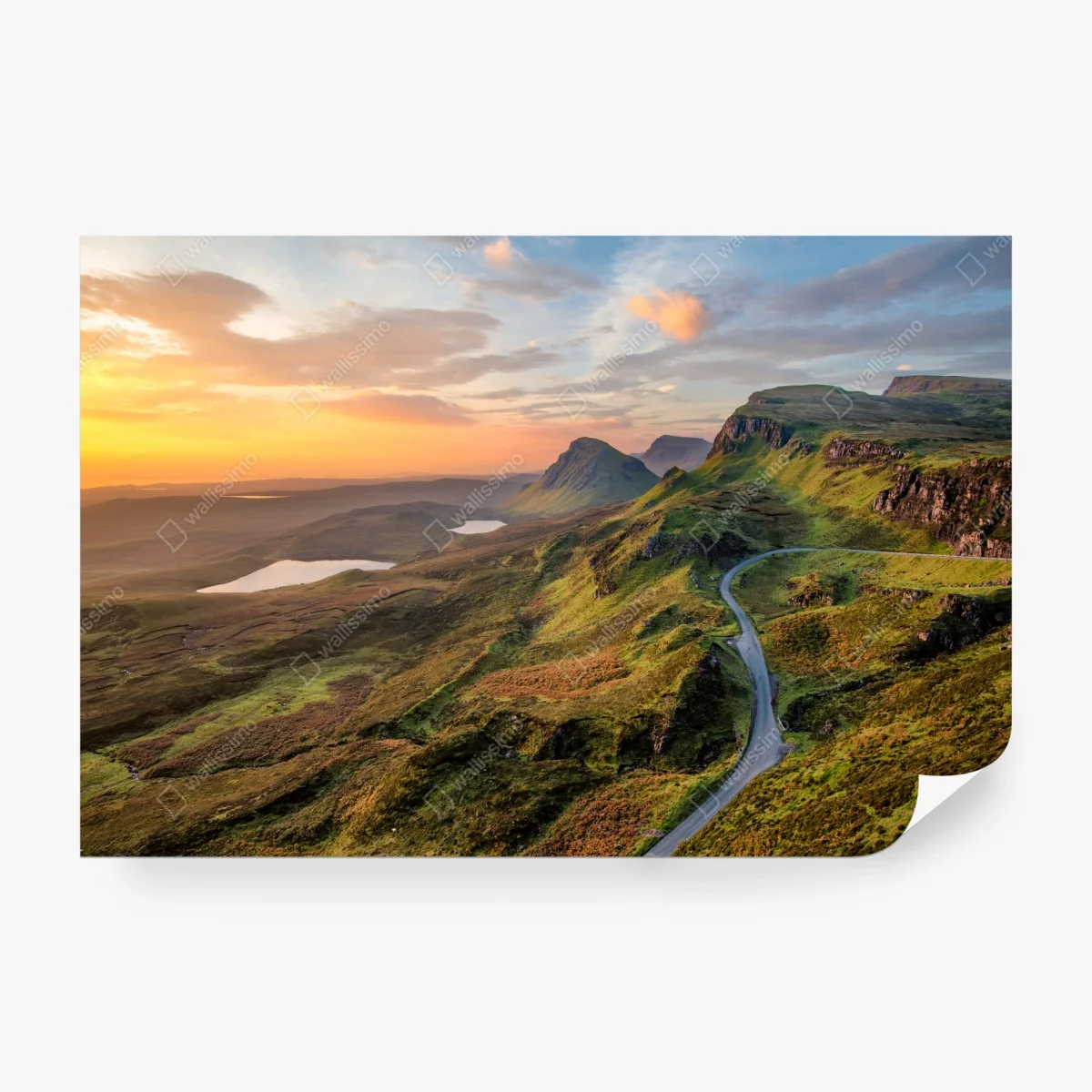 Papier peint coucher de soleil sur les collines verdoyantes – Wallnifity® Papier peint coucher de soleil sur les collines verdoyantes – Wallnifity®