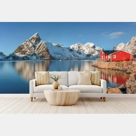 Papier peint cabane rouge au bord du fjord à Reine, Lofoten – Wallnifity®
