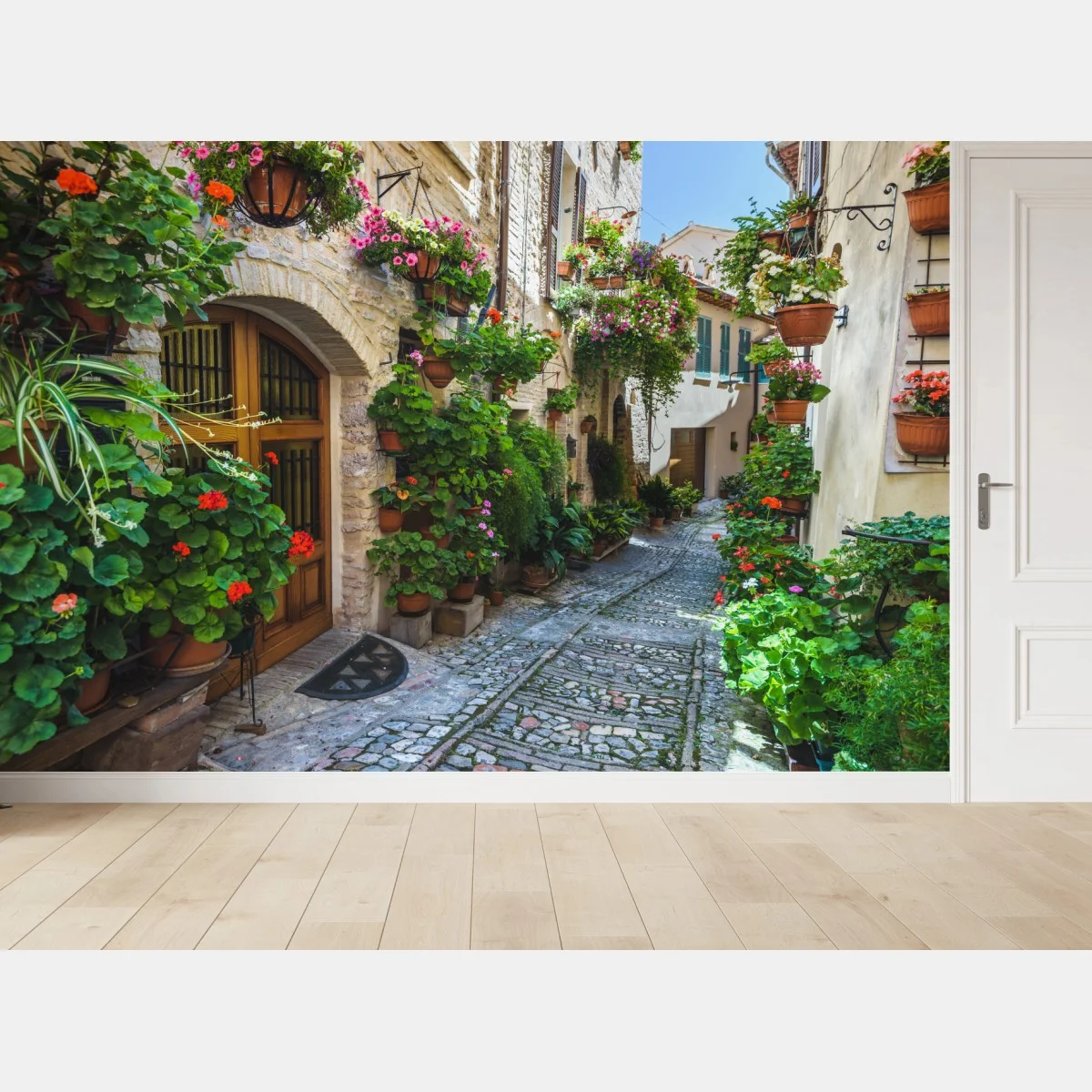 Papier peint ruelle fleurie de Spello, Italie – Wallnifity® Papier peint ruelle fleurie de Spello, Italie – Wallnifity®