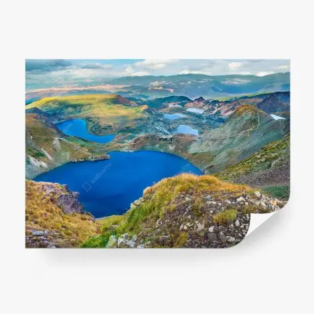 Papier peint paysage alpin aux lacs d'un bleu profond – Wallnifity®