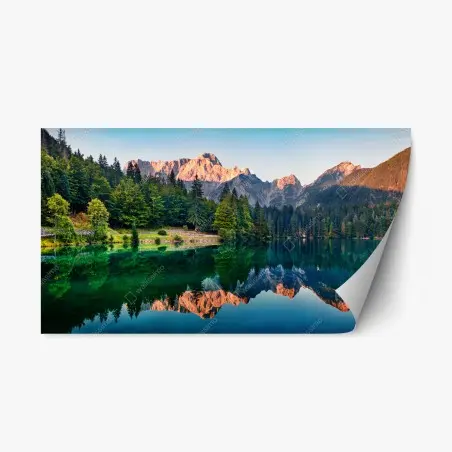 Sticker repositionnable reflets sereins du lac de Fusine au pied du Mangart – Wallnifity®