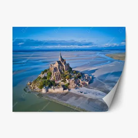 Sticker repositionnable vue aérienne de Mont-Saint-Michel en lumière naturelle – Wallnifity®