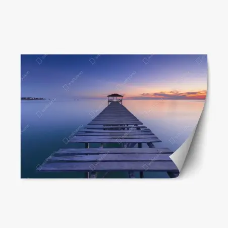 Sticker repositionnable ponton en bois au crépuscule sur mer calme – Wallnifity®