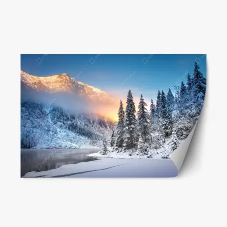 Sticker repositionnable lever de soleil sur Morskie Oko dans les Tatras enneigés – Wallnifity®