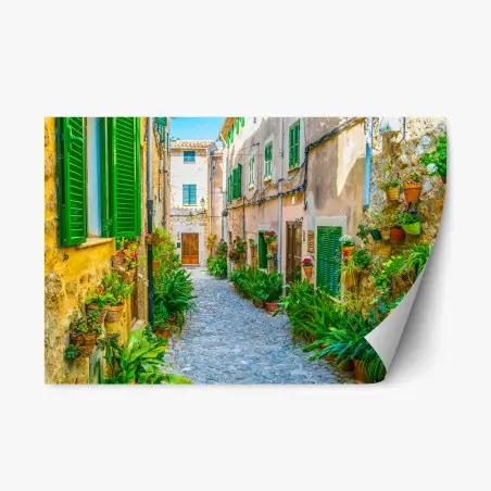 Sticker repositionnable ruelle méditerranéenne fleurie aux volets verts – Wallnifity®