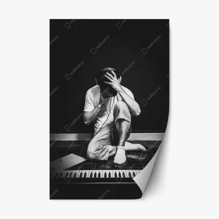 Sticker repositionnable portrait intimiste d'un musicien en studio – Wallnifity®