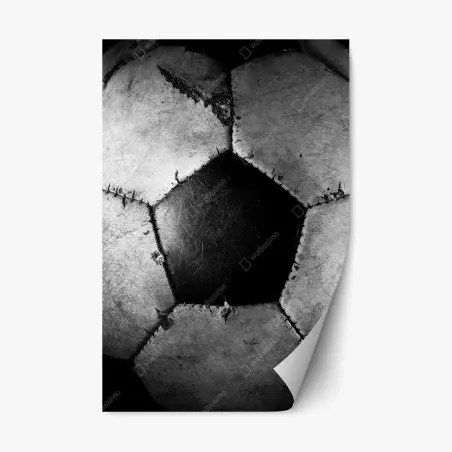 Sticker repositionnable ballon de football usé en gros plan – Wallnifity®