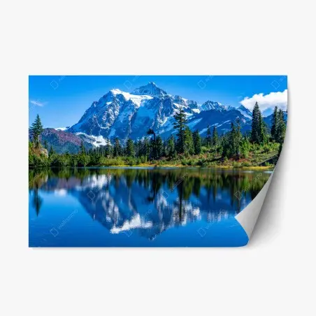 Sticker repositionnable reflets d'un sommet enneigé sur un lac alpin – Wallnifity®