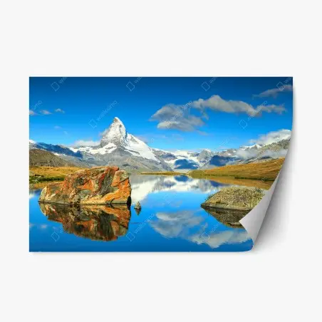 Sticker repositionnable reflet du Cervin sur un lac alpin – Wallnifity®