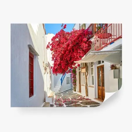 Papier peint ruelle méditerranéenne aux bougainvilliers éclatants – Wallnifity®