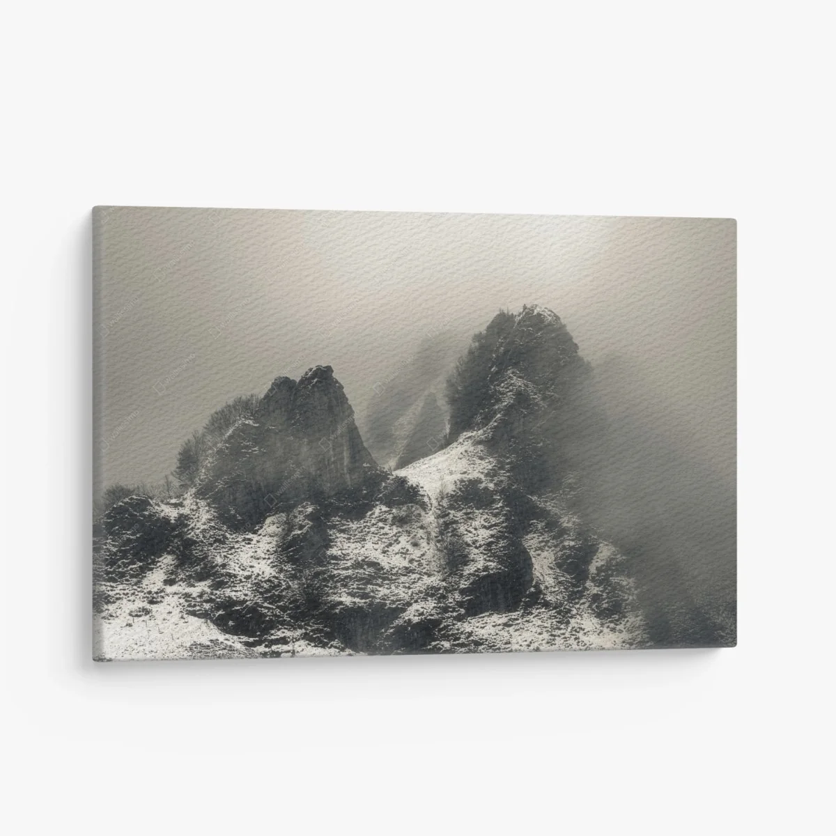 Tableau sur toile paysage alpin brumeux en noir et blanc – Wallnifity® Tableau sur toile paysage alpin brumeux en noir et blanc – Wallnifity®