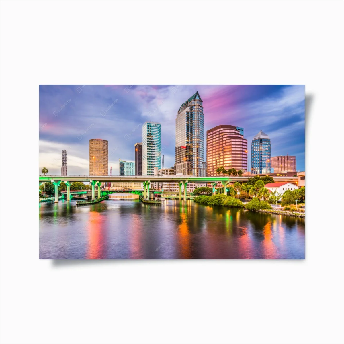 Poster panorama urbain coloré de Tampa au crépuscule – Wallnifity® Poster panorama urbain coloré de Tampa au crépuscule – Wallnifity®