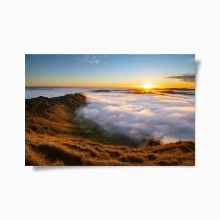 Poster aube dorée au-dessus d'une mer de nuages – Wallnifity®