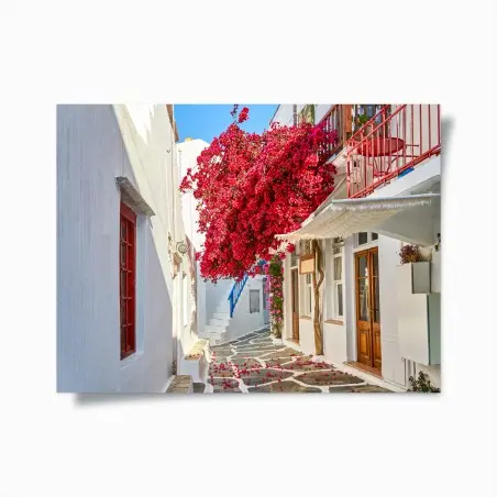 Poster ruelle méditerranéenne aux bougainvilliers éclatants – Wallnifity®