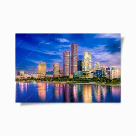 Poster panorama urbain au crépuscule aux reflets colorés – Wallnifity®