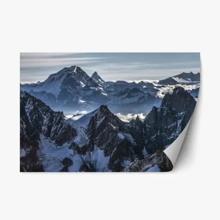 Sticker repositionnable paysage alpin dramatique aux sommets enneigés – Wallnifity®