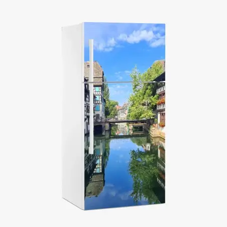 Sticker pour réfrigérateur vue pittoresque sur les maisons à colombages de Strasbourg – Wallnifity®