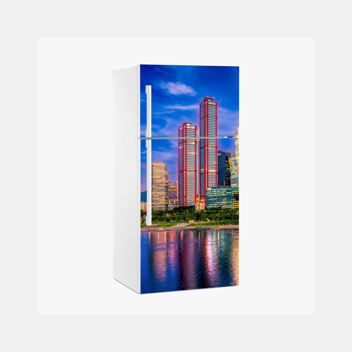 Sticker pour réfrigérateur panorama urbain au crépuscule aux reflets colorés – Wallnifity®