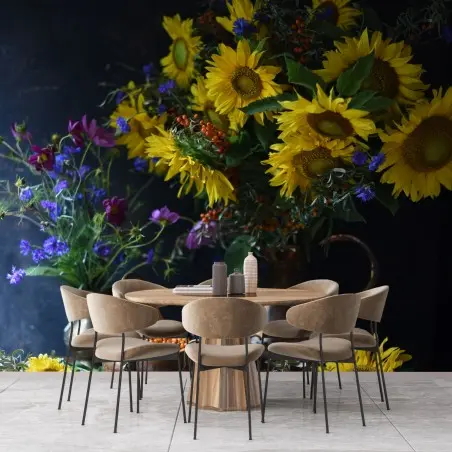 Papier peint bouquet de tournesols et baies d'argousier sur fond sombre – Wallnifity®